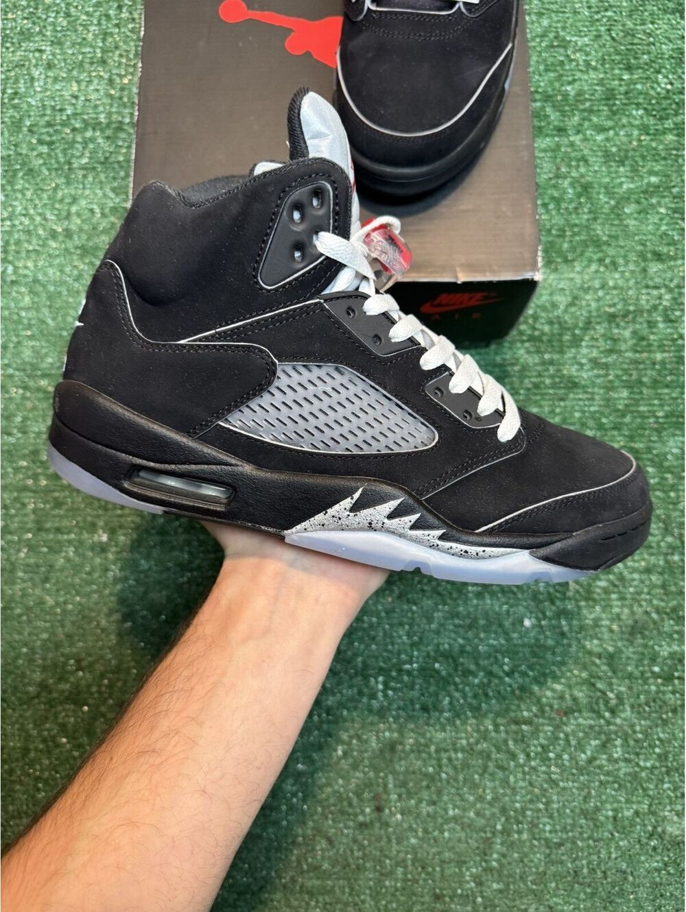 Jordan Retro 5 Black Metallic Size 9.5